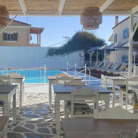 Bay'S Lejlighedshotel Spétses Eksteriør billede