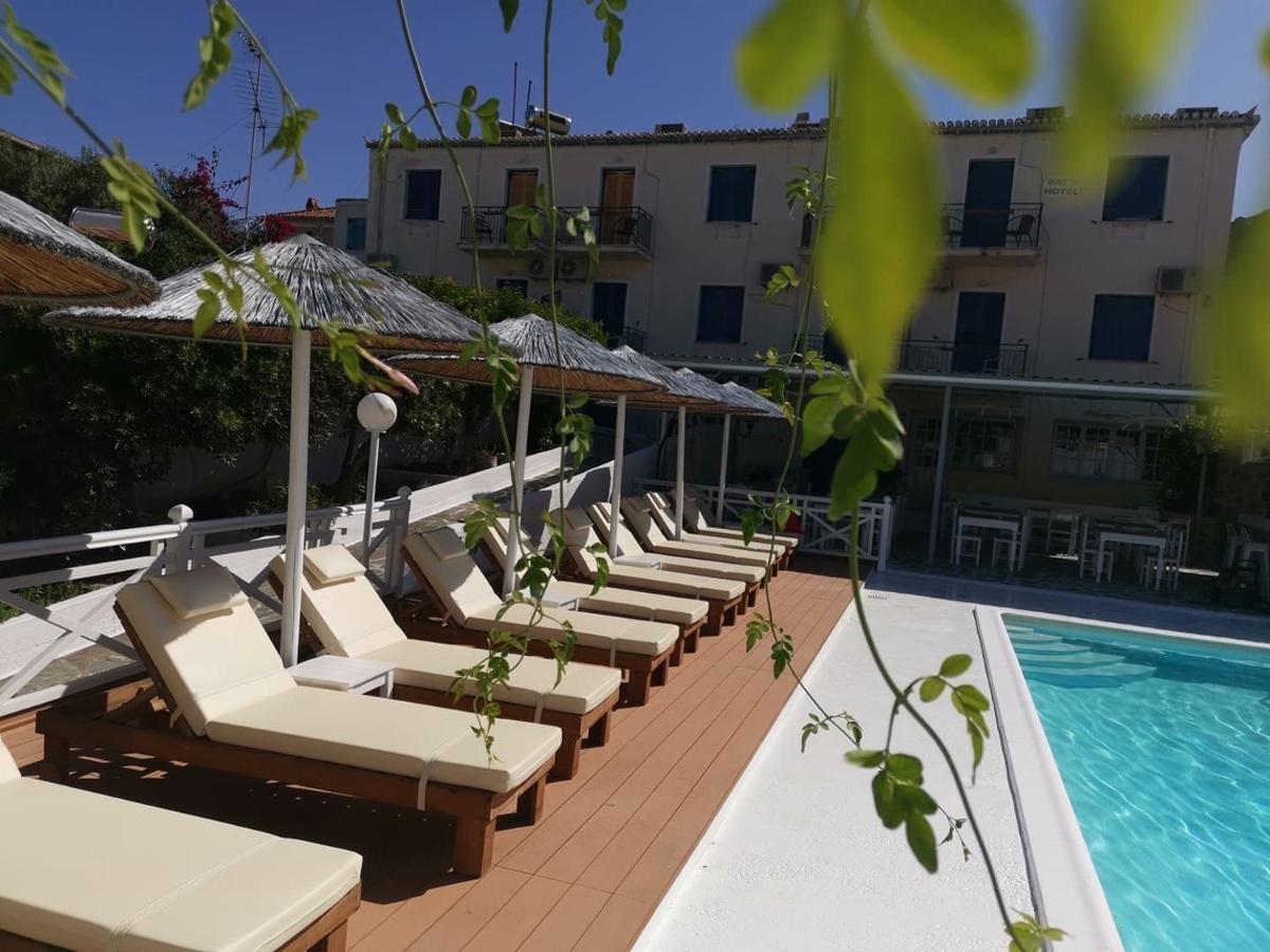 Bay'S Lejlighedshotel Spétses Eksteriør billede